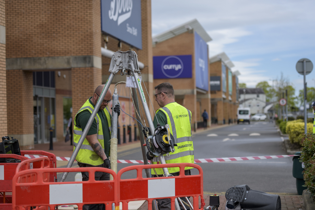 Metcor Environmental servicing a retail park